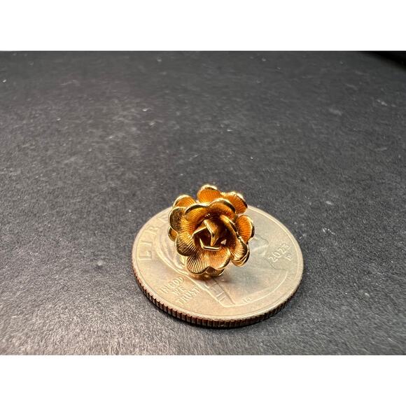 Vintage Monet Gold Tone Rose Earrings – 1960s Floral Design - Picture 7 of 13